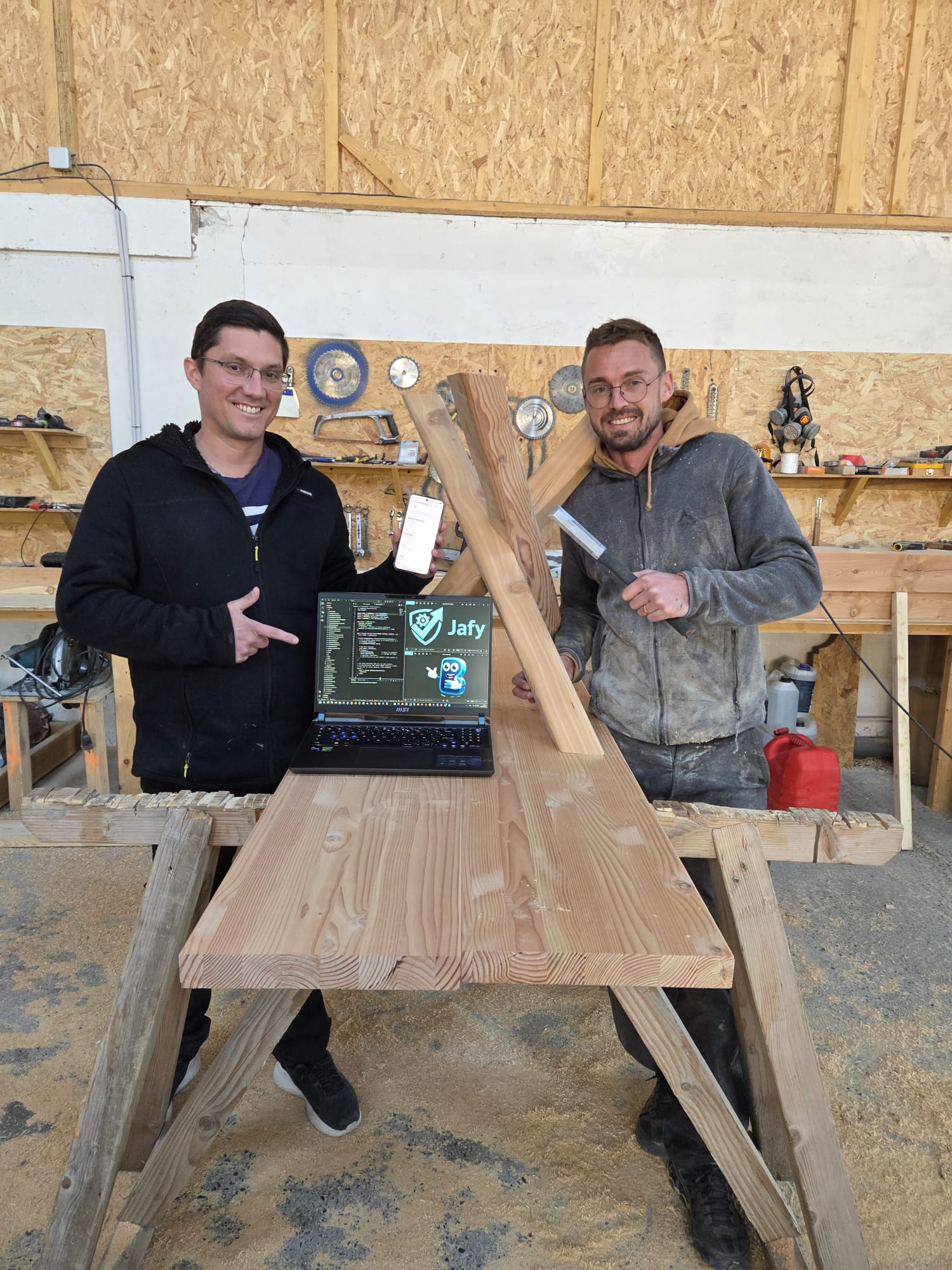 Joris Messager et Fabien Arnaud, cofondateurs de Binz France, dans leur atelier